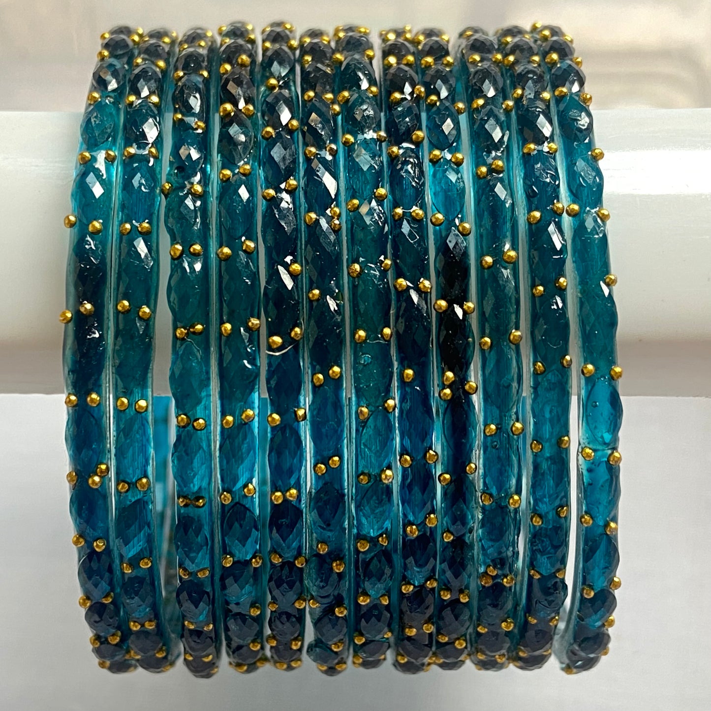 Morpankhi Raindrop Bangles Set