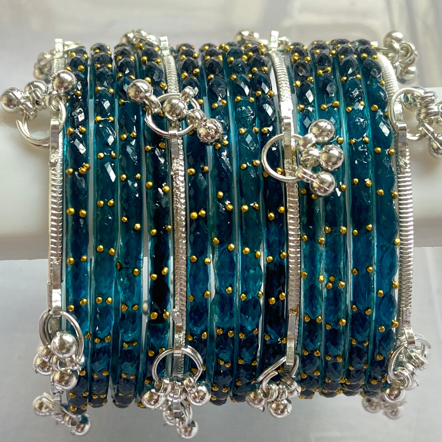 Morpankhi Raindrop Bangles Set