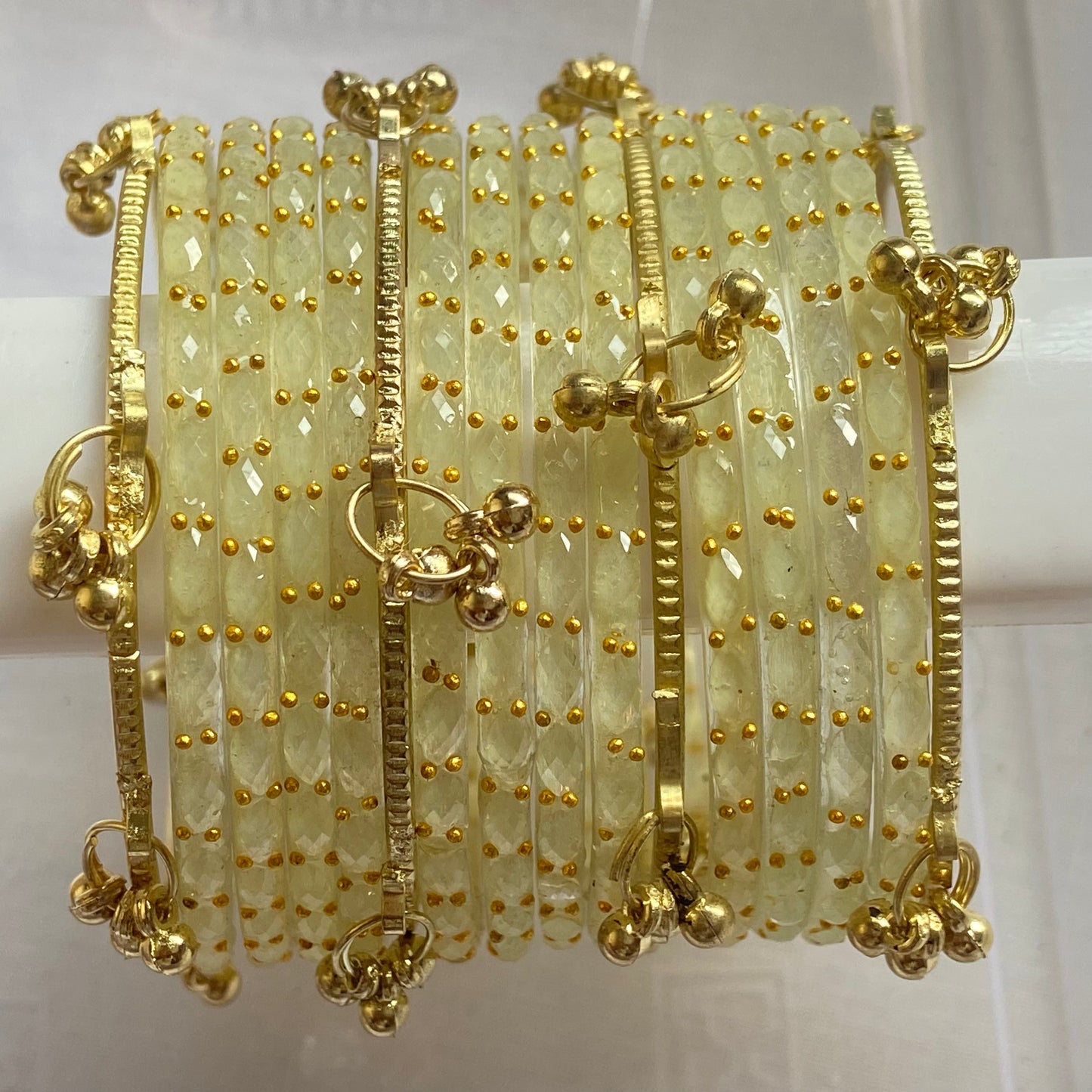 Cream Raindrop Bangles Set