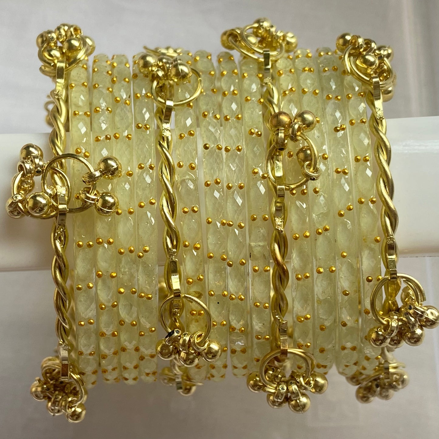 Cream Raindrop Bangles Set