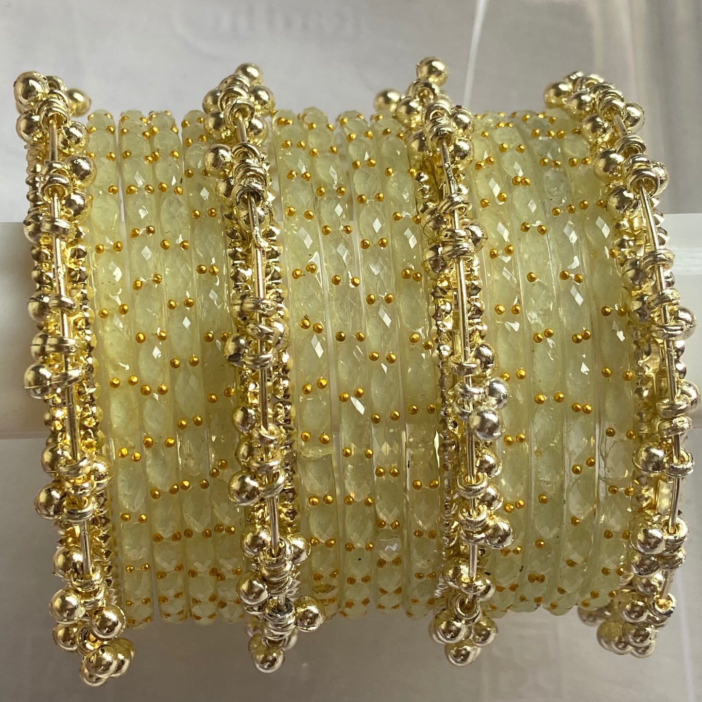 Cream Raindrop Bangles Set