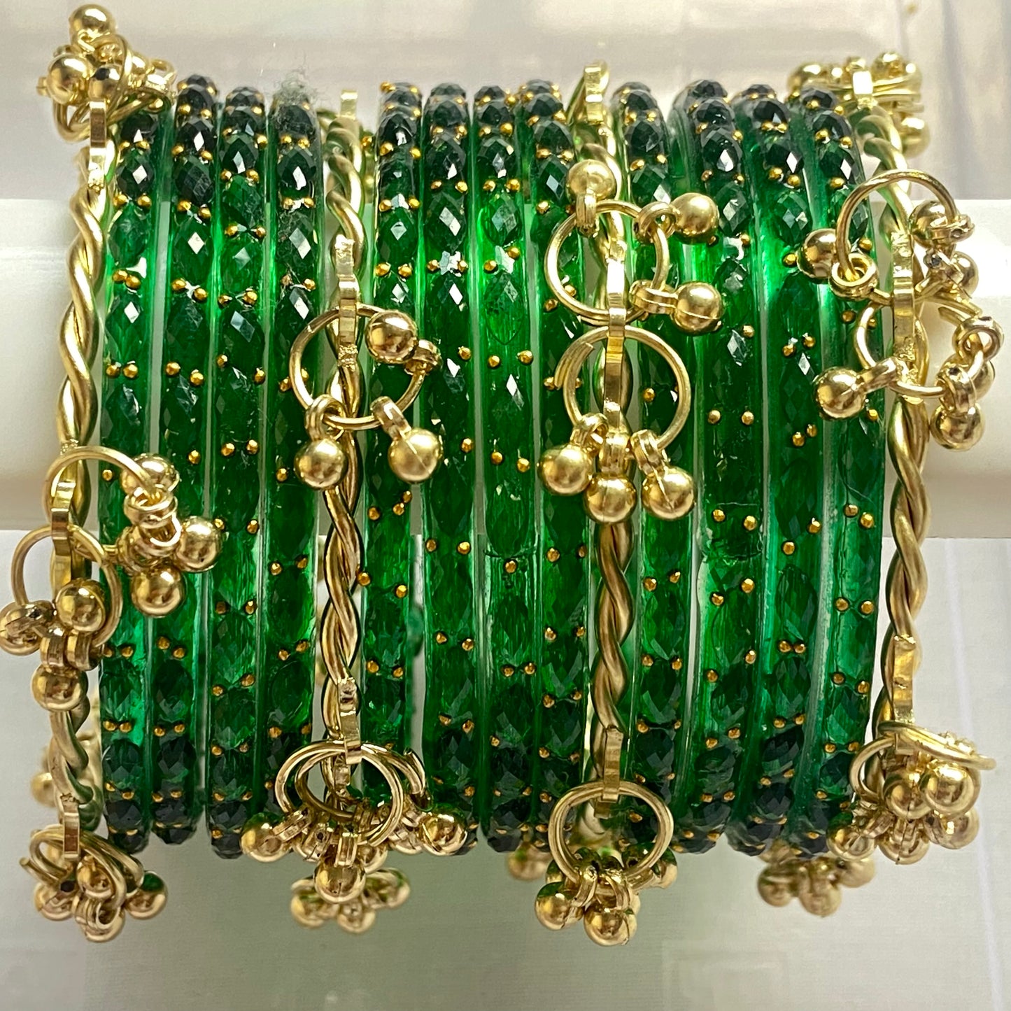 Green Raindrop Bangles Set