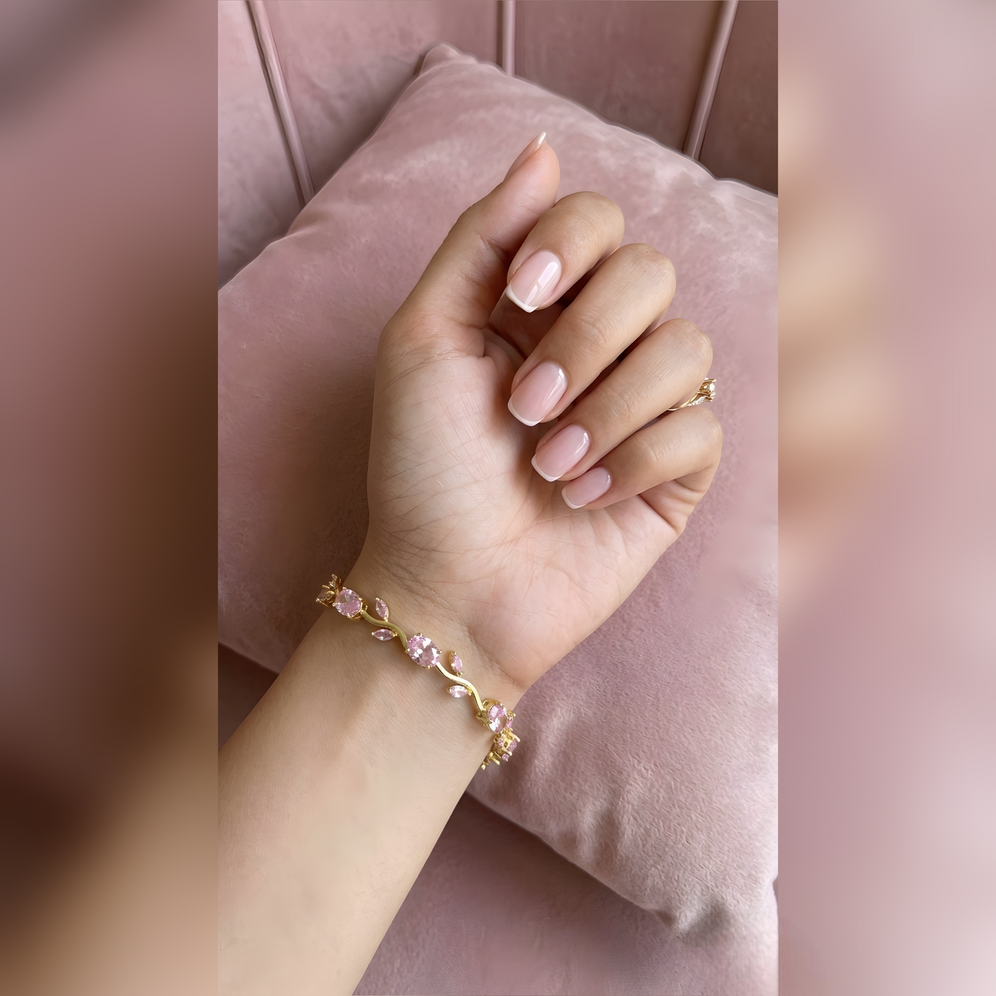 Tulip Bracelet (Gold Pink)🌷